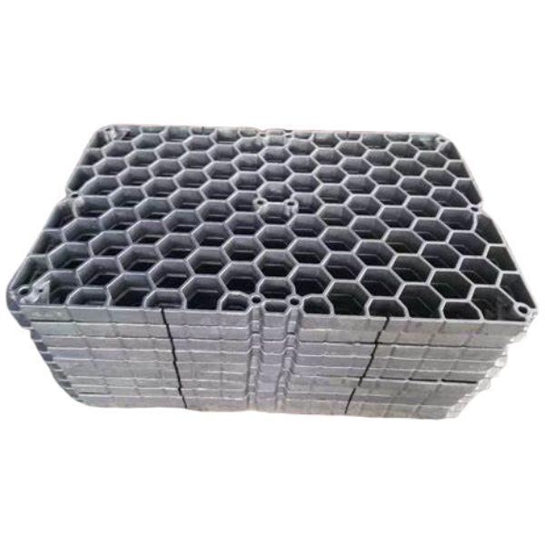 Heat-resistant steel tray and charging basket with honeycomb grid - ZG casting for furnace material handling - ZHILI foundry